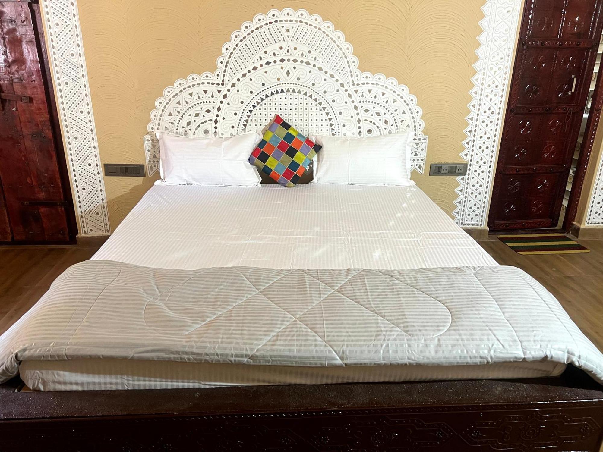 The Kutch House Hotel Bhuj Exterior photo